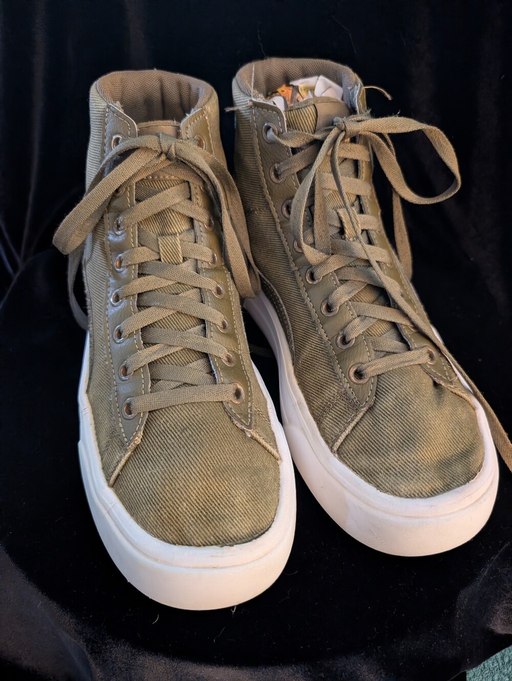Puma Women's High-Top Canvas Sneakers in Olive Green